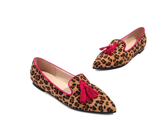 Pointed Loafers with Red Tassels