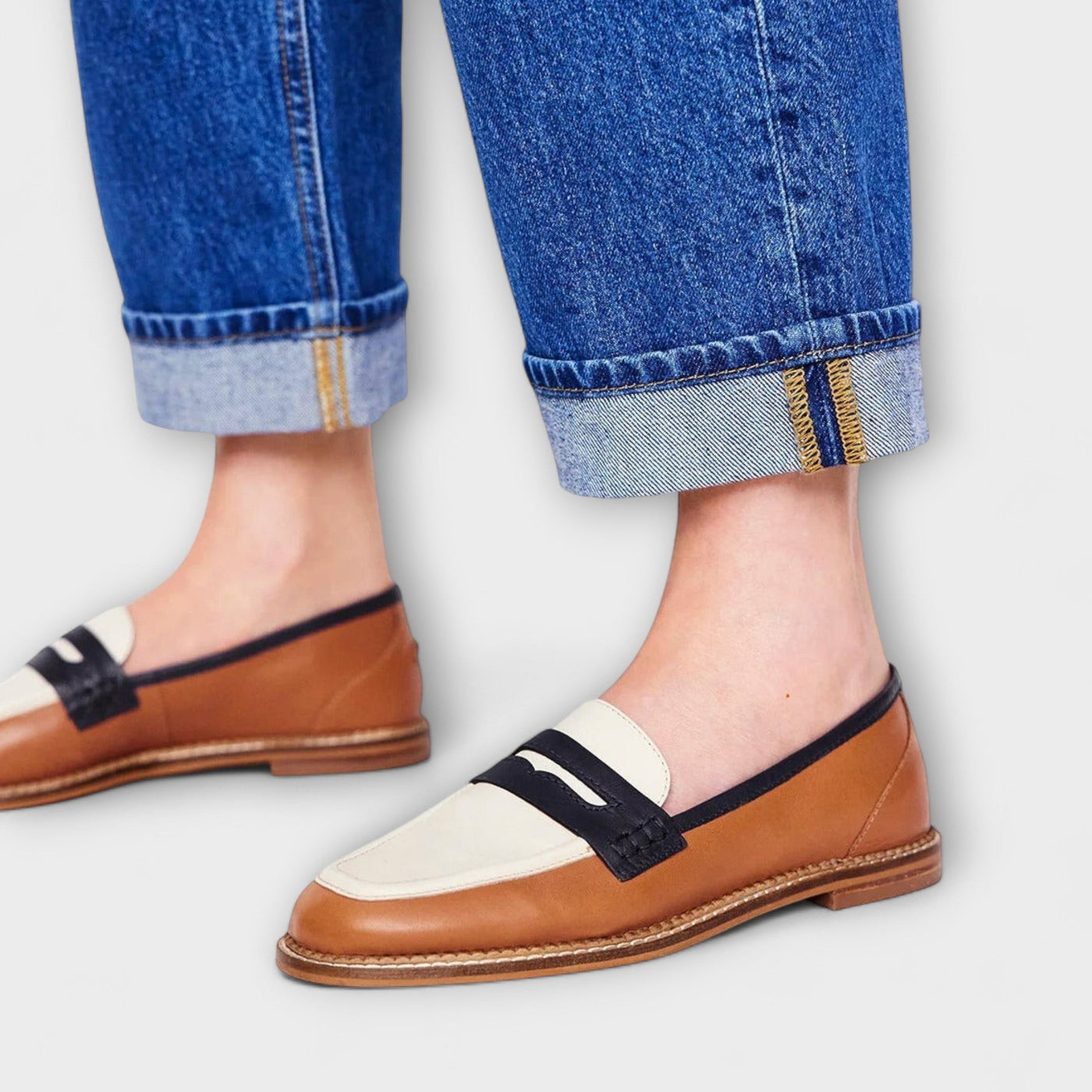 Oceane – Brown Loafer with Round Toe and Color Block Design