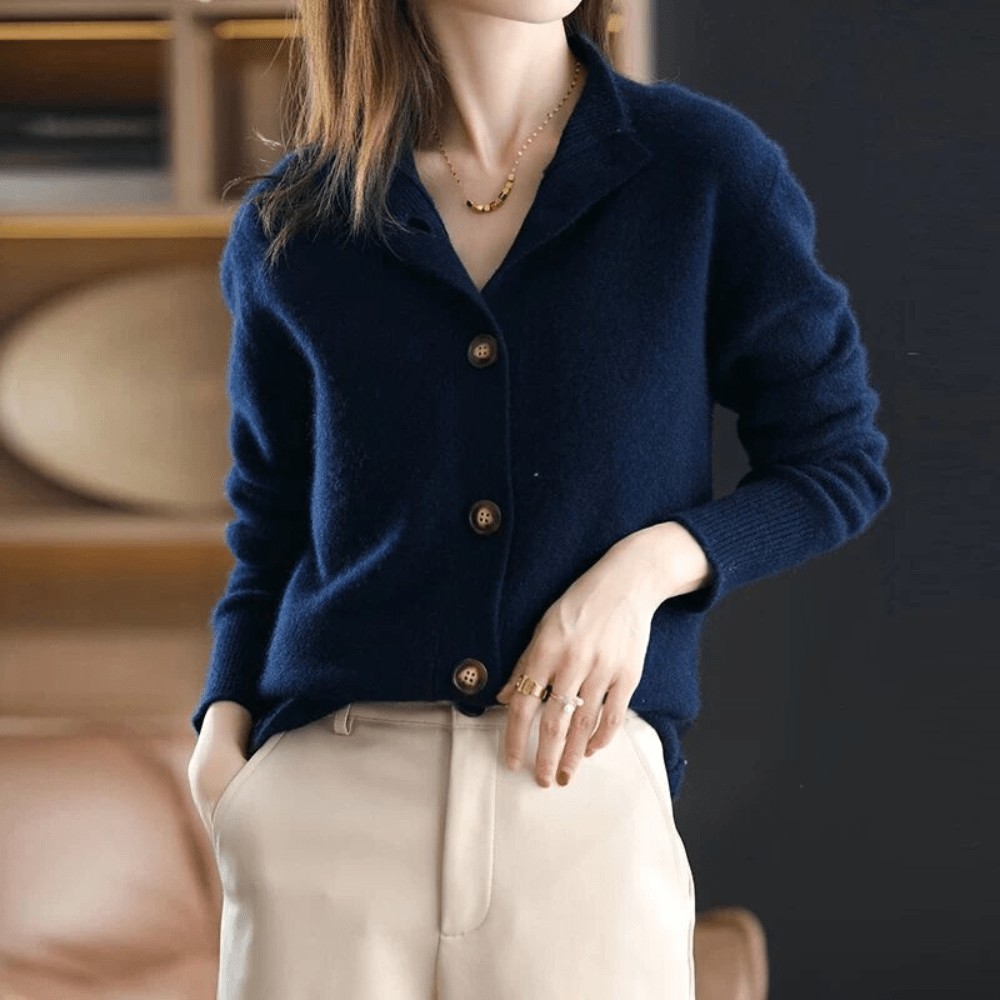 Hannah - Luxurious Cashmere Knit Cardigan